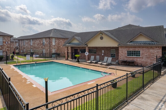 Pool - Prestonwood