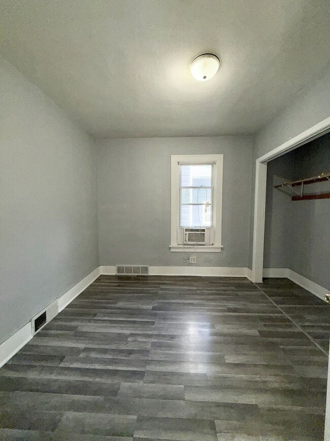 Building Photo - 1409-1409 1/2 18th Ave