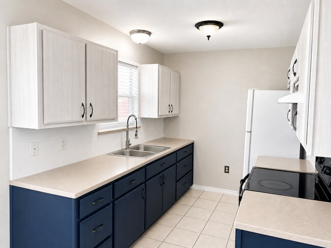 Building Photo - AVAILABLE MAY 18; APPLY ON OUR WEBSITE TODAY!!