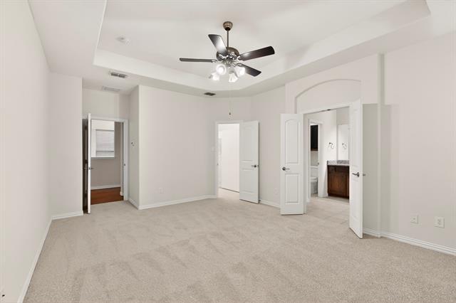 Building Photo - 963 Cougar Dr