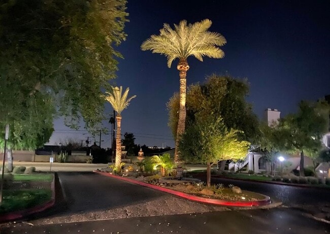 Building Photo - 1211 N Miller Rd