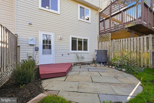 Building Photo - 13225 Custom House Ct