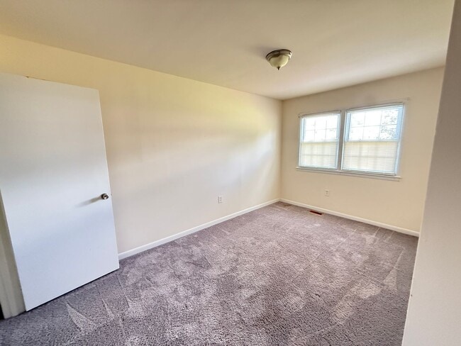 Building Photo - 4306 Eileen Ct