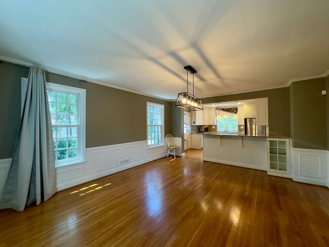 Building Photo - 115 E Northern Pkwy