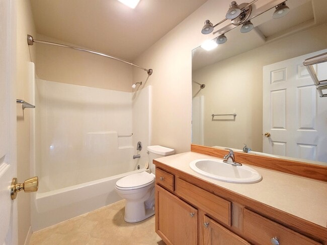 Building Photo - 3509 Laredo Dr