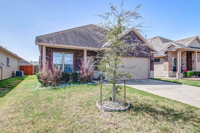 Building Photo - Ready to move in!