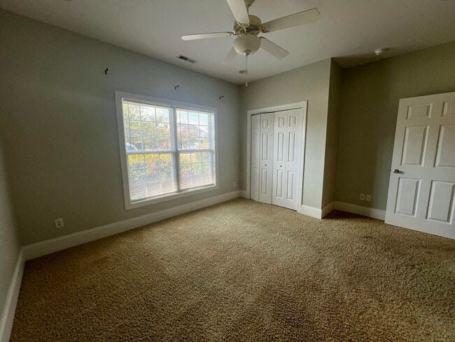 Building Photo - 2105 Harborview Dr