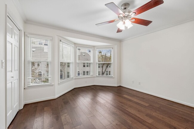 Building Photo - 219 Fairmont Ct