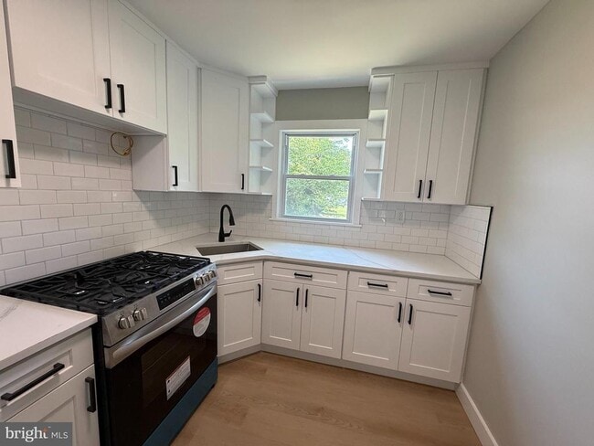 Building Photo - 1114 NJ-77