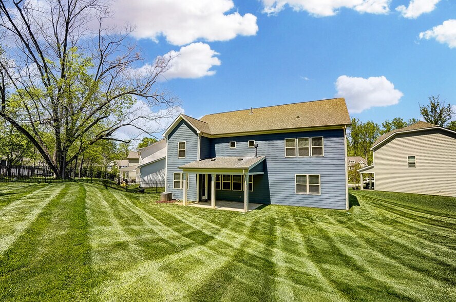 Building Photo - Room in House on Creek Bend Edge Ct
