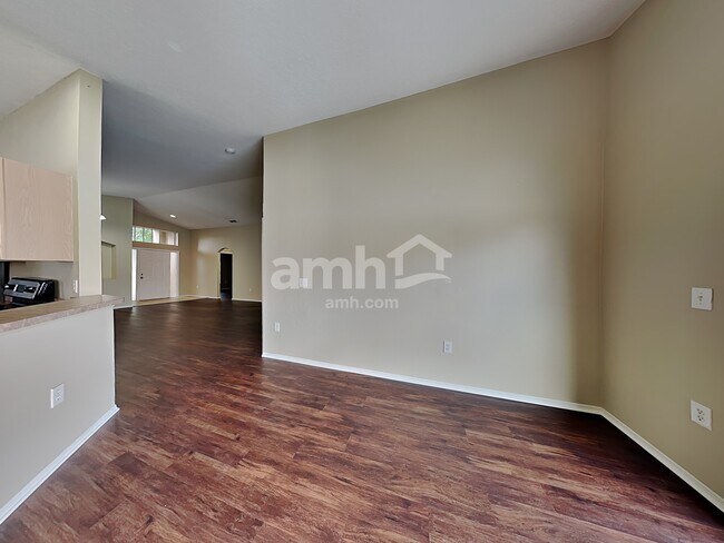 Building Photo - 2325 Ole Hickory Dr