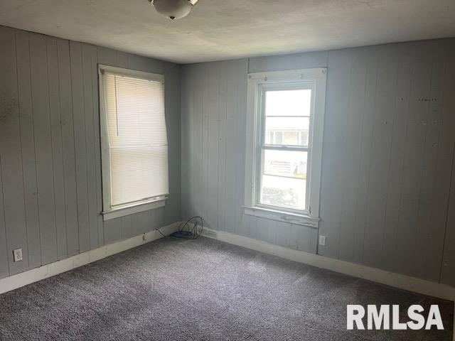 Building Photo - 1015 Arlington Ct