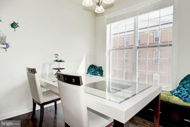 Building Photo - 23540 Belvoir Woods Terrace