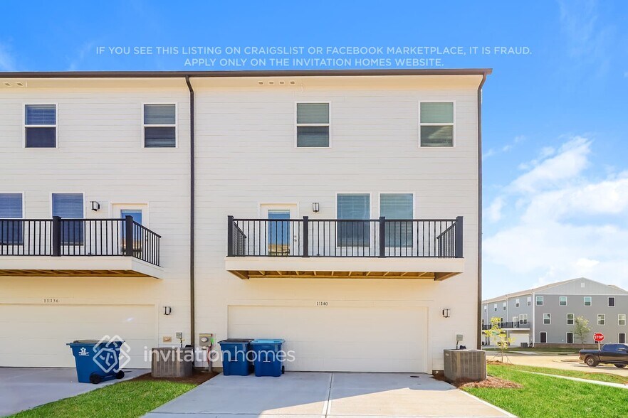 Building Photo - 11140 Tournament Dr