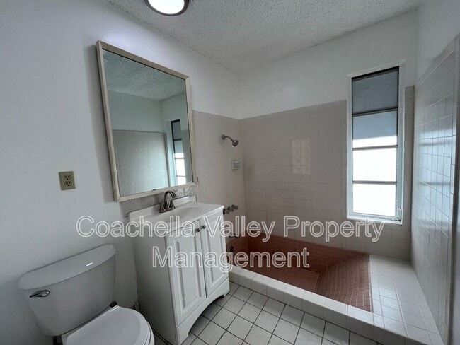 Building Photo - 1545 Inca Cir