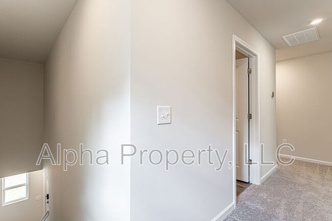 Building Photo - 4107 Garrison Ln