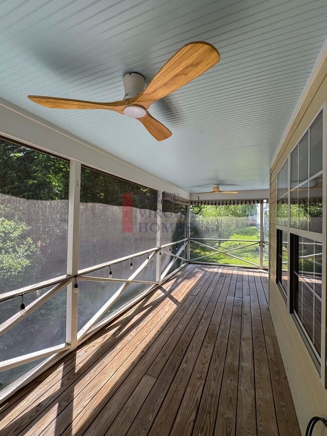 Building Photo - Lake Reynovia 4Bed/2.5Bath Rental