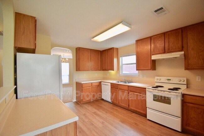 Building Photo - 10527 Cub Haven