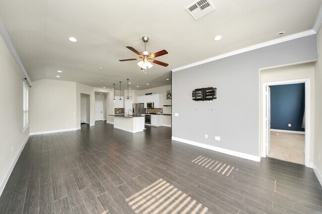Building Photo - 5318 Royal Press Dr