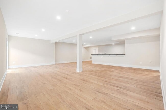 Building Photo - 12321 Potomac Hunt Rd