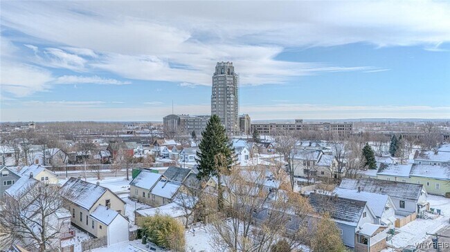 Building Photo - 62 Sweet Ave