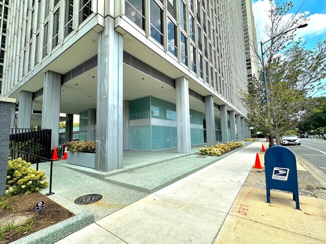 Building Photo - 330 W Diversey Pkwy