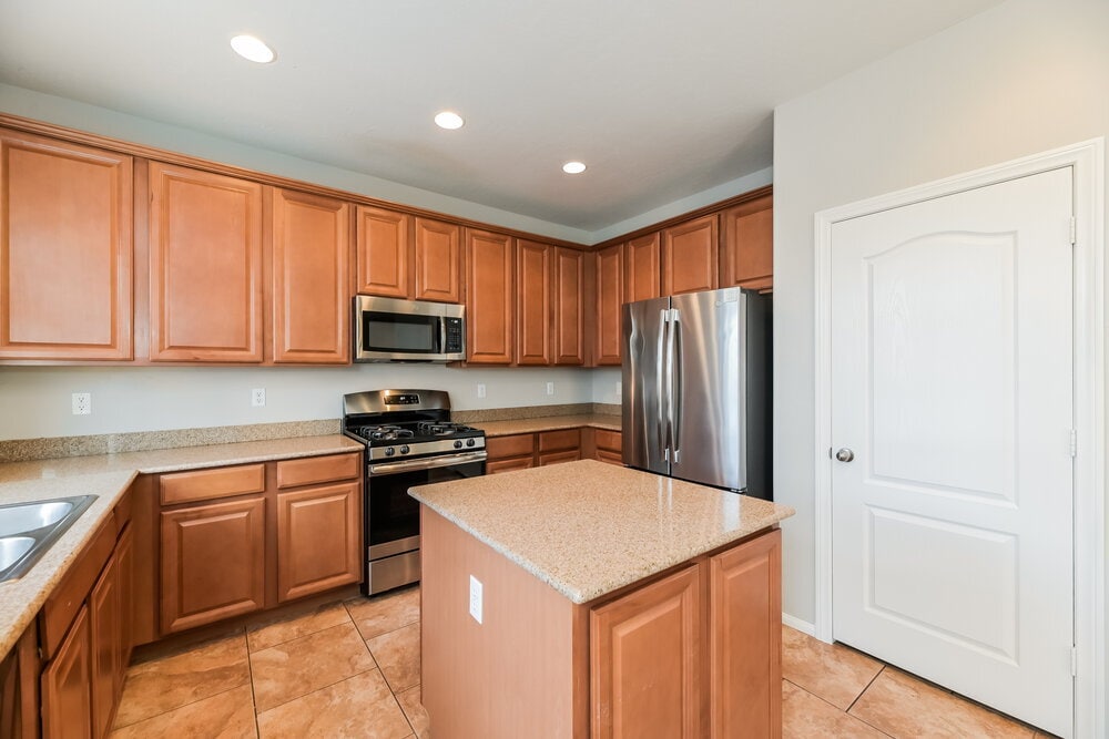 Building Photo - 681 Calamus Palm Pl