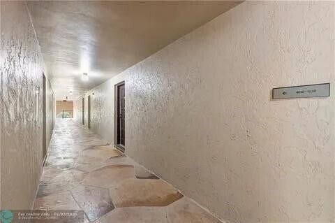 Building Photo - 6001 N Falls Cir Dr