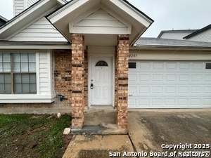 Building Photo - 10207 Raven Field Dr