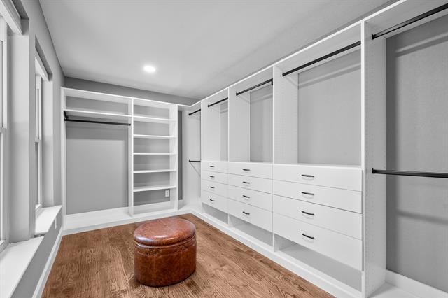 Building Photo - 3621 Welwyn Way Dr