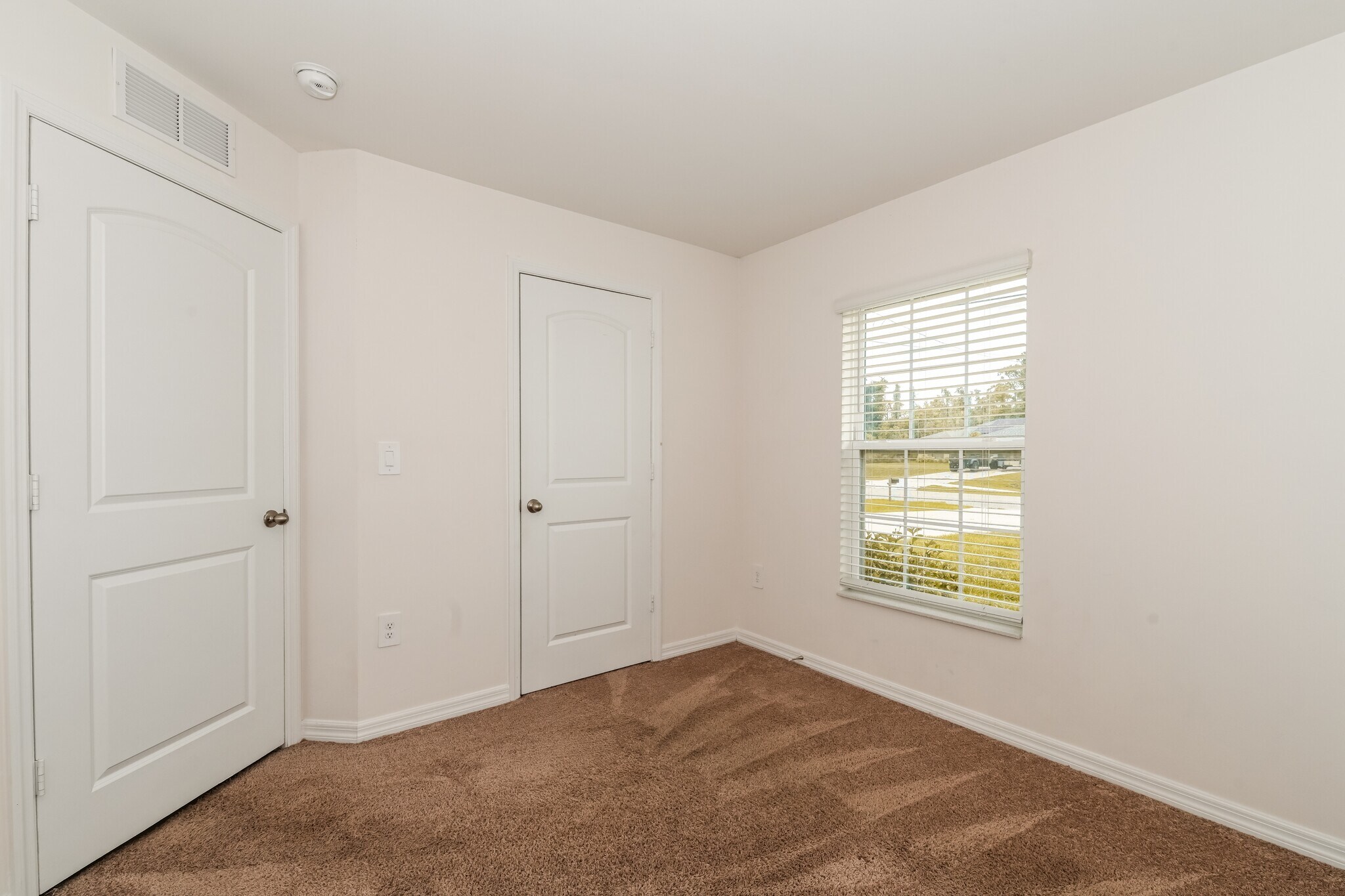 Building Photo - 2534 Atwater Dr
