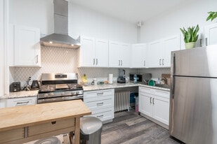 Building Photo - 140 Hamilton Ave