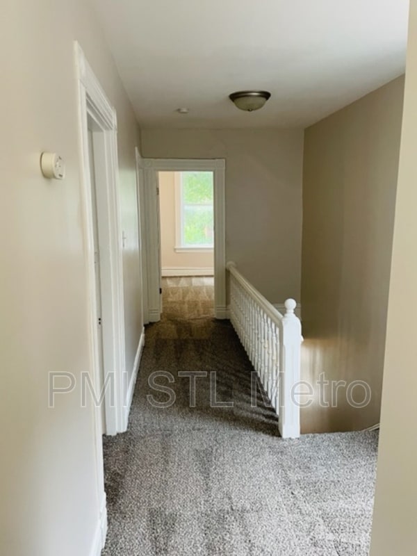 Building Photo - 4037-4039-4039 Enright Ave