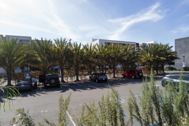 November 2022 - The Santa Monica Collection - 1430 Lincoln