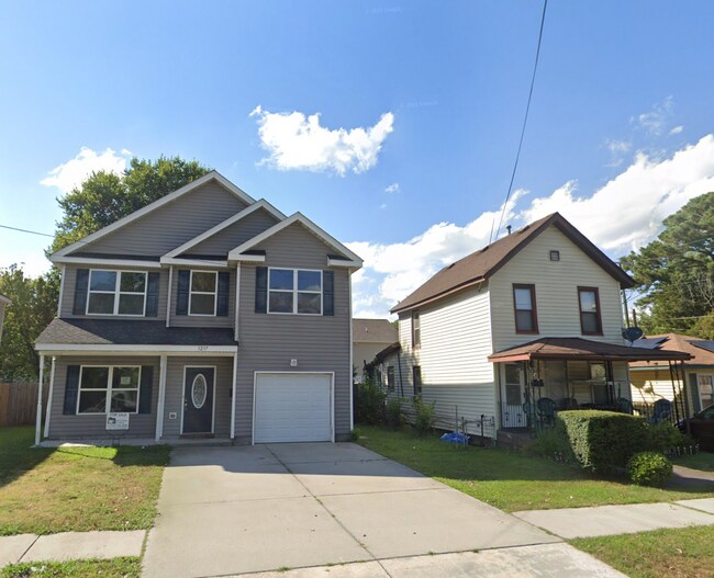 Building Photo - Single Family Home