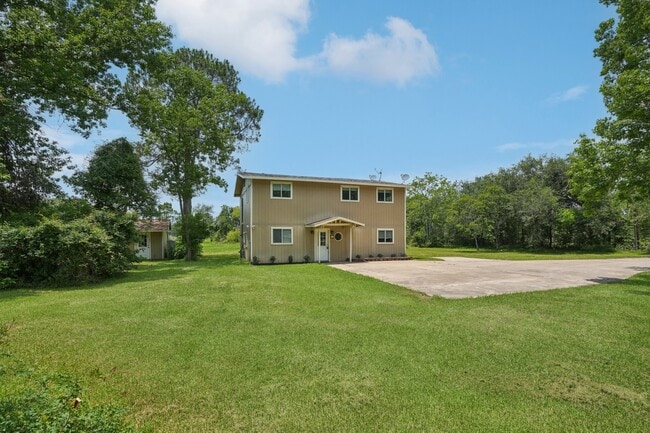 Building Photo - 8412 Avenue L