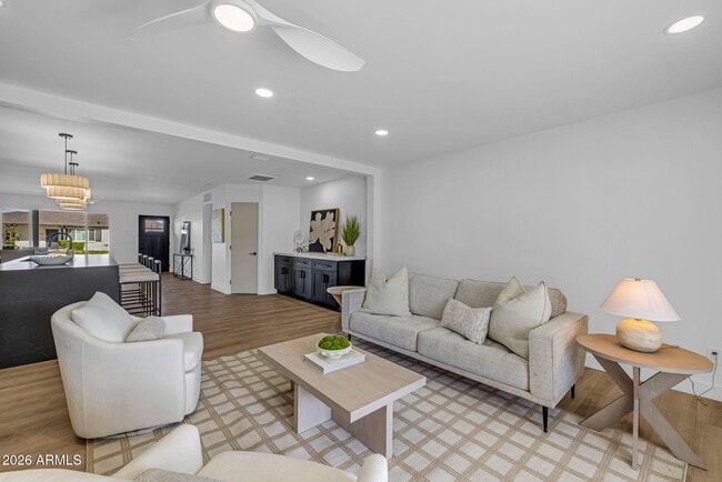 Building Photo - 7415 E Holly St