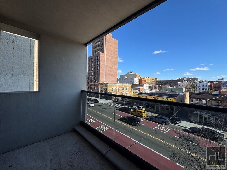 Building Photo - 21 STREET