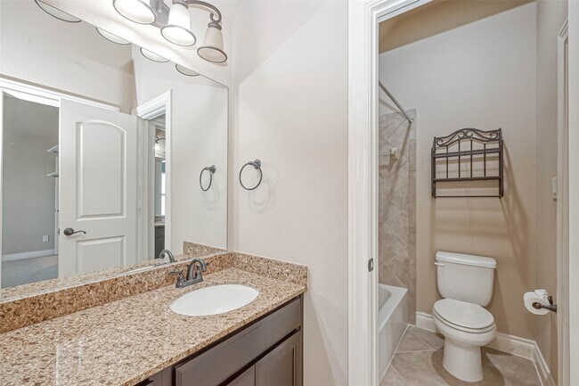 Building Photo - 27415 Blinkwood Park