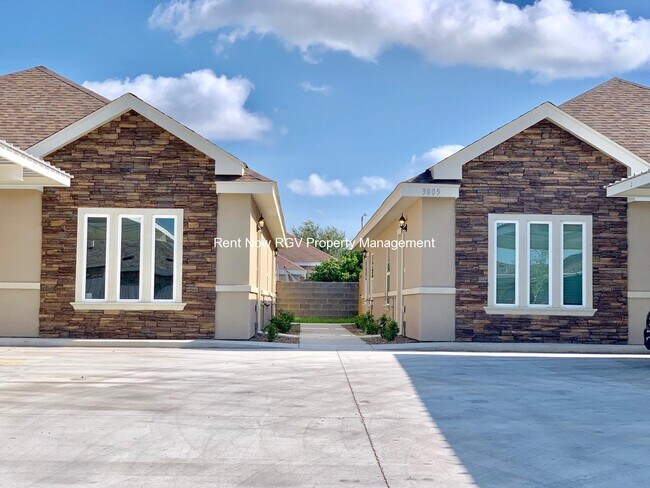 Building Photo - 3805 Tinsley Ave