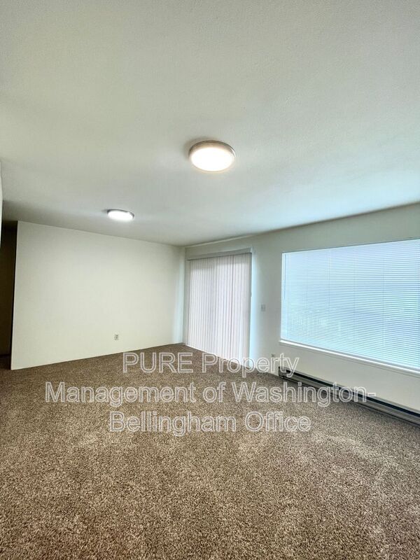 Building Photo - 1252 Nevada St