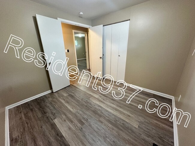 Building Photo - 3 Bed 2 bath Home