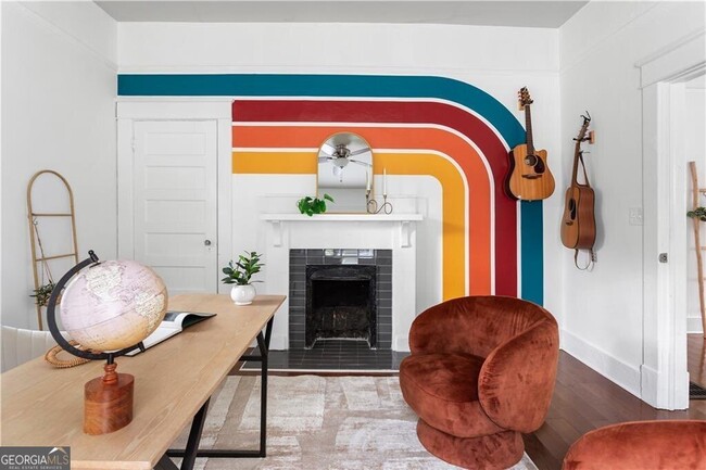 Building Photo - 1423 Fairbanks St SW