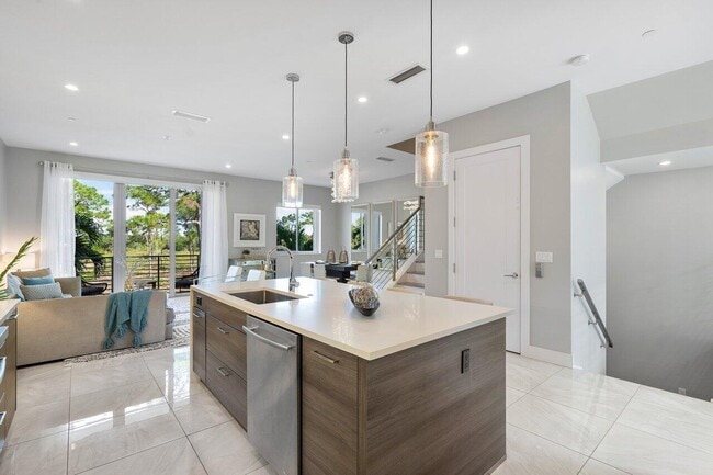 Building Photo - 1841 NW 42nd Dr