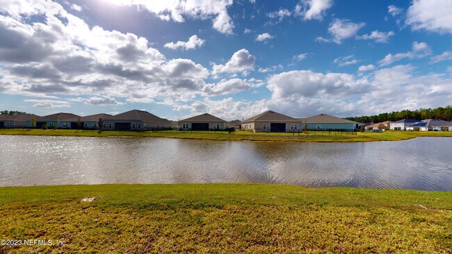 Building Photo - 3965 Cloverdale Ct