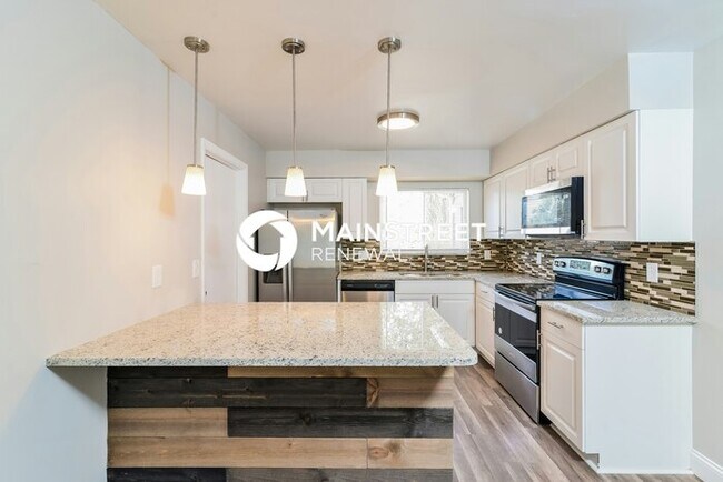 Building Photo - 3 Bedroom Pet-Friendly Home in ORLANDO, FL...