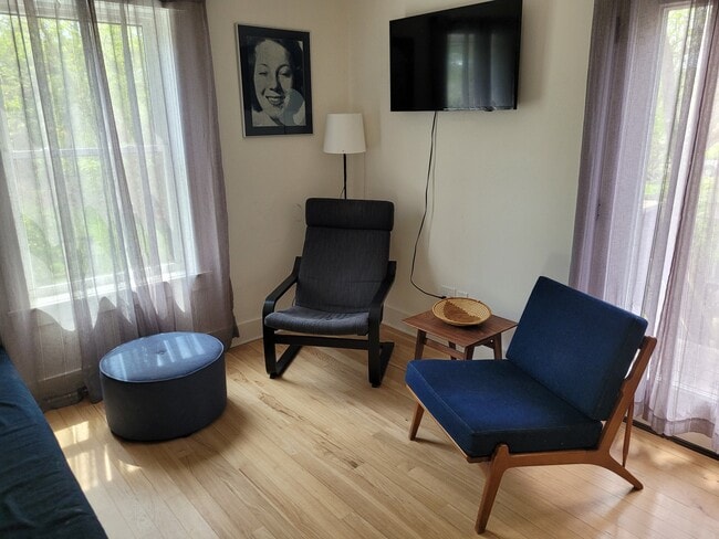Living room - 35 Fulton St
