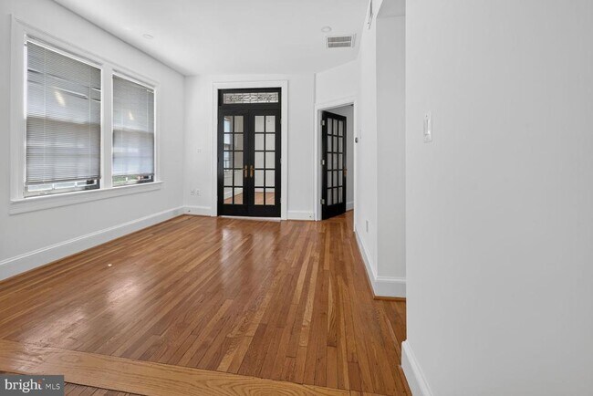 Building Photo - 3120 R St NW