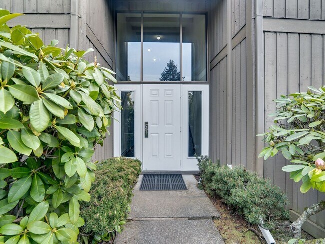 Building Photo - 1505 N Defiance St