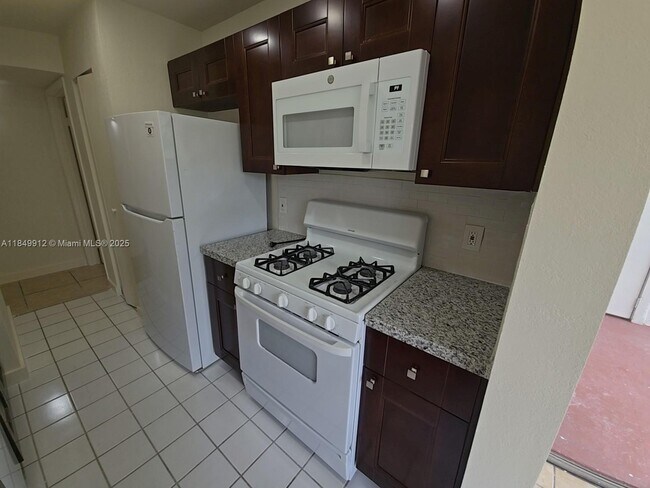 Building Photo - 15340 SW 106th Terrace